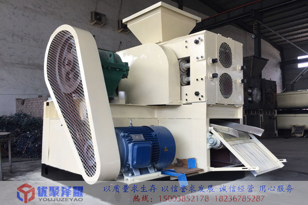 廣西柳城黃總從我公司定購750壓球機(jī)一臺